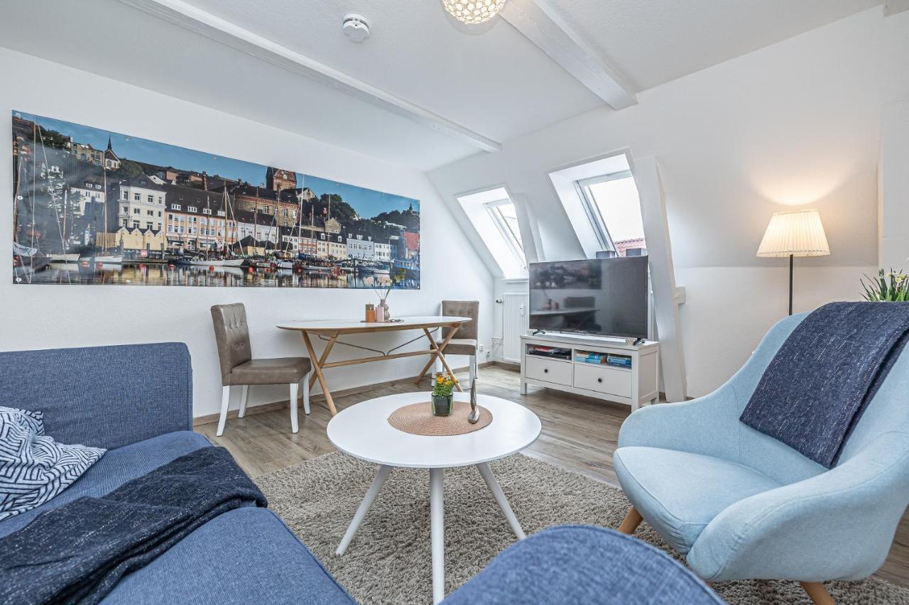 Fewo1846 - Im Sonnenhof - Komfortable 2-Zimmer-Wohnung Im Stadtzentrum Flensburg Bagian luar foto