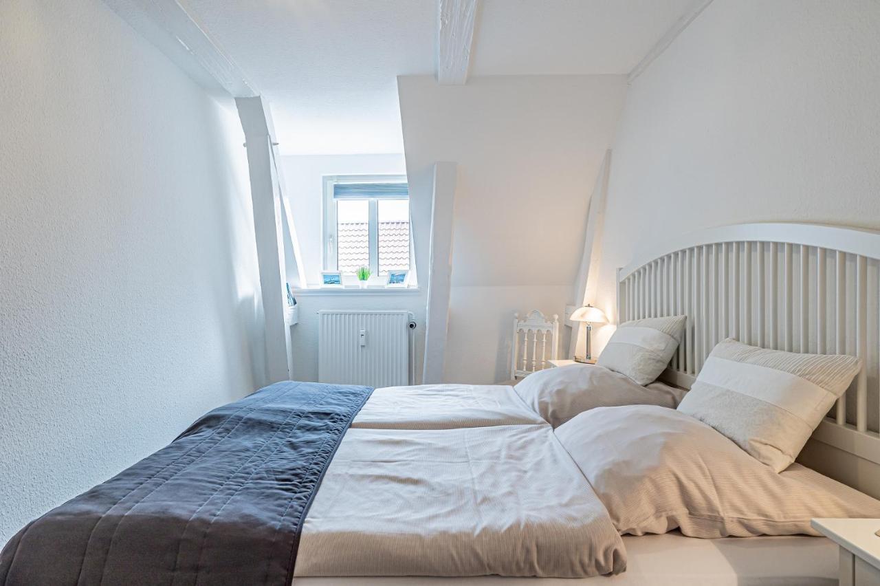 Fewo1846 - Im Sonnenhof - Komfortable 2-Zimmer-Wohnung Im Stadtzentrum Flensburg Bagian luar foto