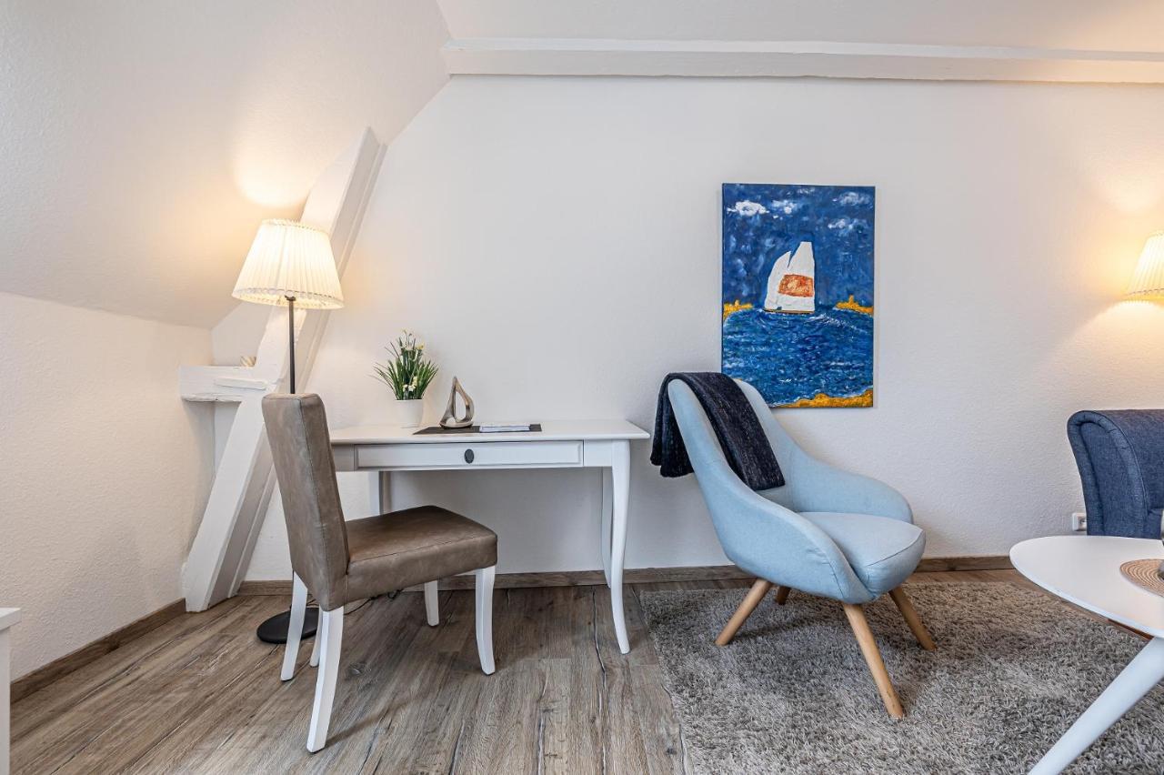 Fewo1846 - Im Sonnenhof - Komfortable 2-Zimmer-Wohnung Im Stadtzentrum Flensburg Bagian luar foto