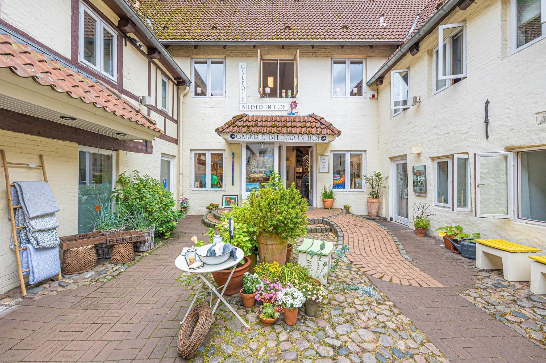 Fewo1846 - Im Sonnenhof - Komfortable 2-Zimmer-Wohnung Im Stadtzentrum Flensburg Bagian luar foto